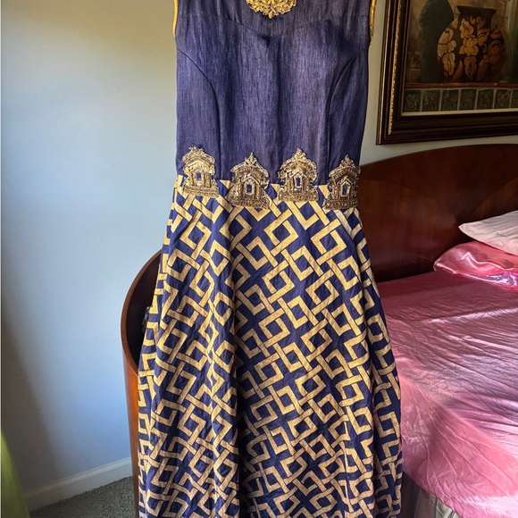 Anita Dongre Black and Gold Maxi Dress - Picture 7 of 8